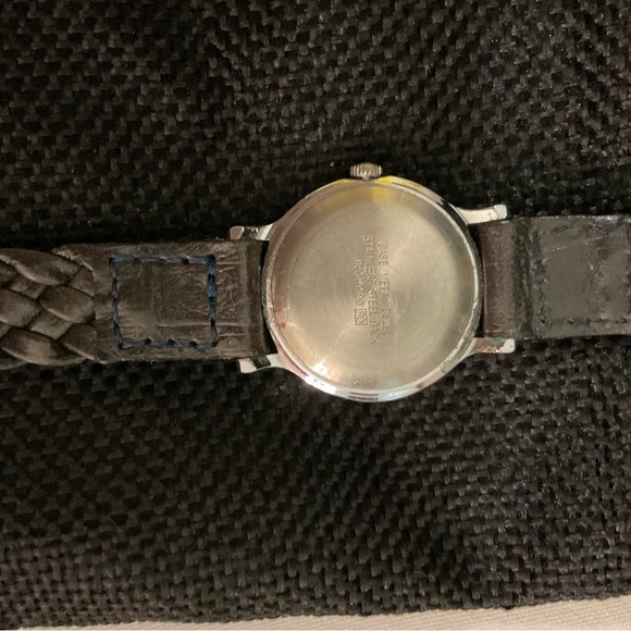 Rare Vintage Women’s Mickey Mouse Watch. Sub Dial V802-0090 Working .New battery main image 4